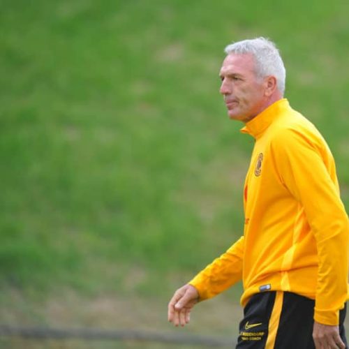 Middendorp urges fans to rally behind Chiefs