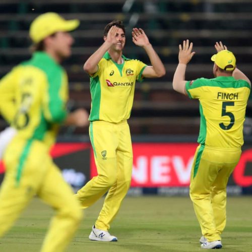 Australia humiliate South Africa in opening T20I