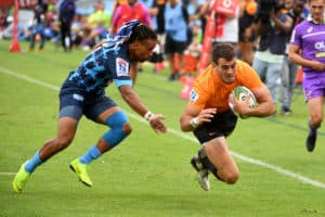 Read more about the article Jaguares bully Bulls into submission