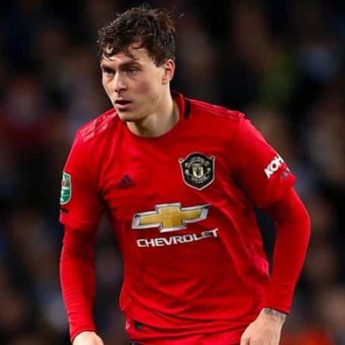 Lindelof praised after tackling thief who snatched elderly woman’s bag