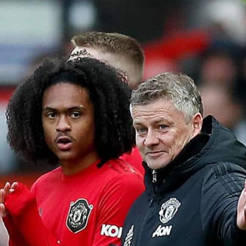 Man United hand new deal to Chong