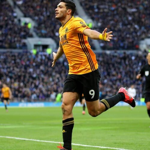 Jimenez winner stuns Spurs