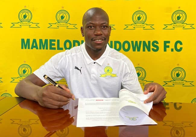 You are currently viewing Kekana signs new four-year deal at Sundowns