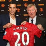 Van Persie denies being offered Arsenal contract before Man Utd transfer