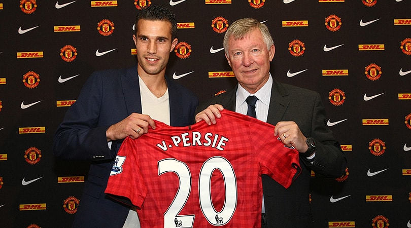 You are currently viewing Van Persie denies being offered Arsenal contract before Man Utd transfer
