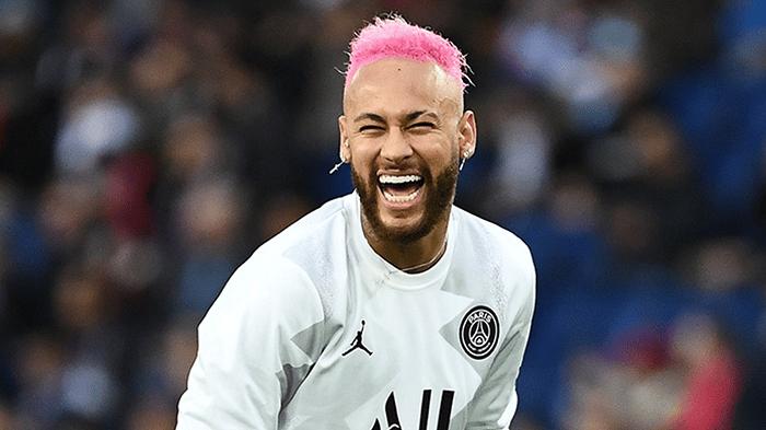 You are currently viewing Neymar signs new PSG deal and eyes Champions League glory