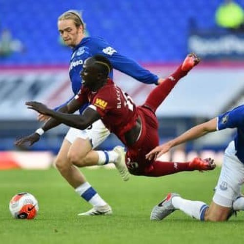 Everton draw dents Liverpool’s title charge