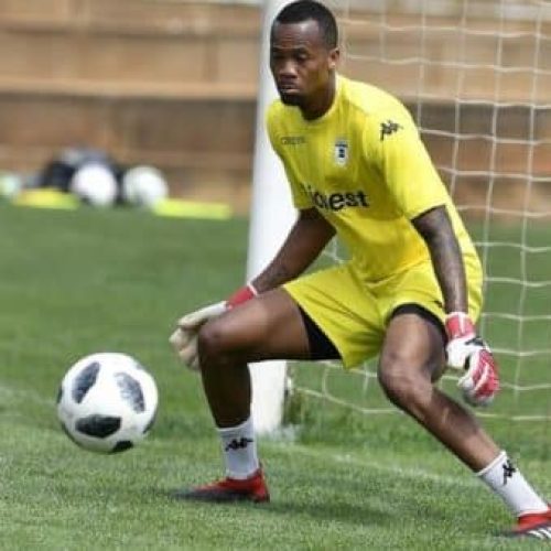 Mhlongo set for contract talks with Wits