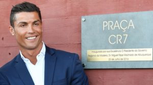 Read more about the article Ronaldo becomes the first-ever footballer to reach billionaire status