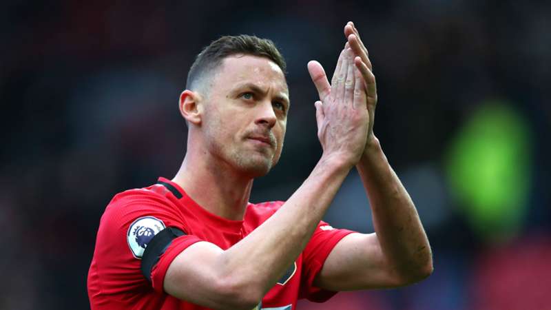 You are currently viewing Matic signs new three-year Man United deal