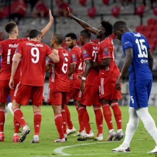 Bayern thrash Chelsea to easily progress