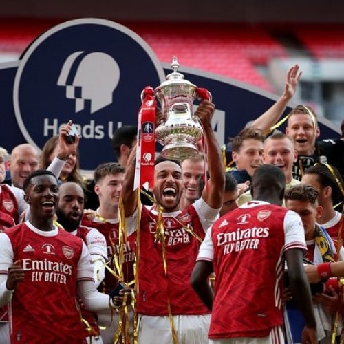 Arsenal edge Chelsea to secure FA Cup glory