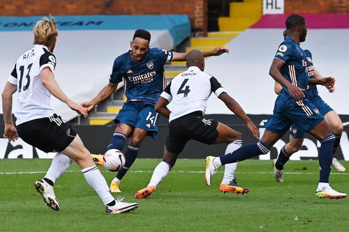 You are currently viewing Arsenal put three past Fulham in routine win