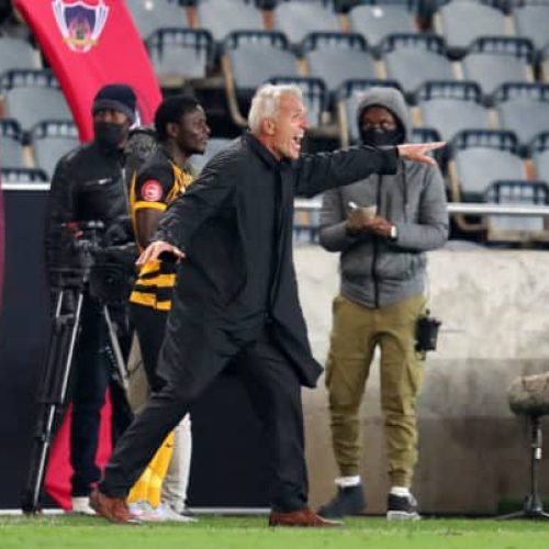 Middendorp’s message to Pitso and Sundowns
