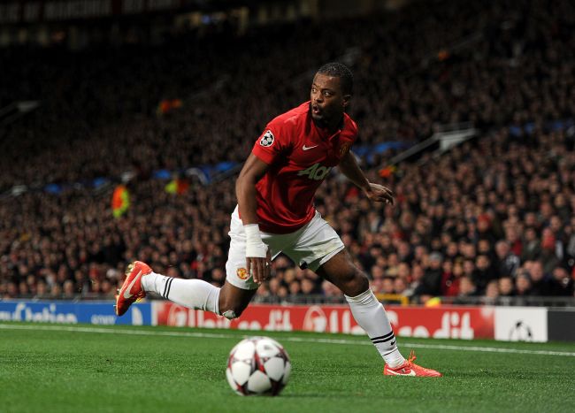 You are currently viewing Evra attacks Man Utd hierarchy for ‘damaging’ club
