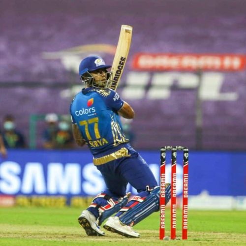 Mumbai Indians see off RCB