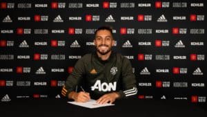 Read more about the article New Man Utd signing Telles tests positive for Covid-19