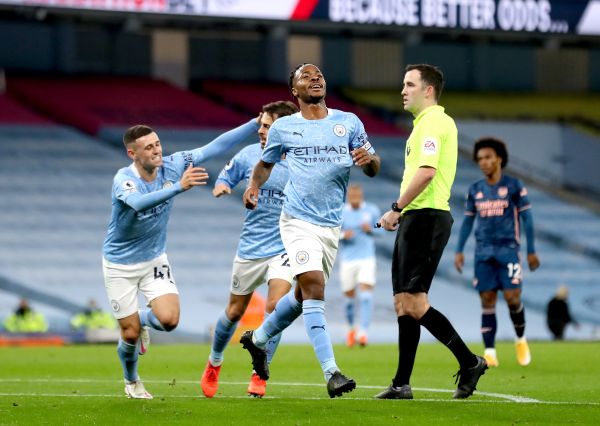 You are currently viewing Sterling strike earns Manchester City narrow victory over Arsenal