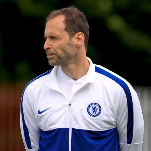 Cech named in Chelsea’s Premier League squad