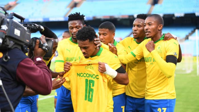 You are currently viewing Sundowns put three past Stellies to go top