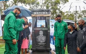 Read more about the article Gallery: Bafana honours Meyiwa at tombstone unveiling