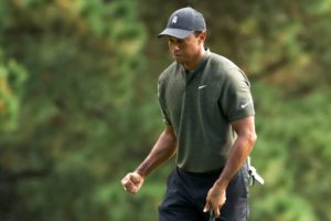 Read more about the article Tiger on the move in Augusta
