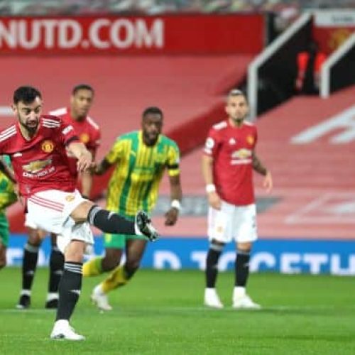 Man United scrape to first home league win after penalty controversy