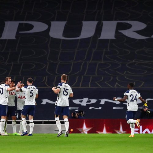 Highlights: Tottenham, Liverpool go joint top as fans return