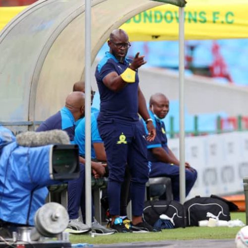 Komphela rues Sundowns’ missed chances