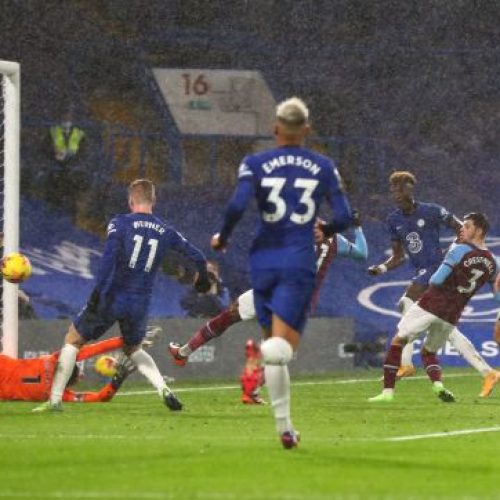 Abraham brace puts icing on Chelsea victory over West Ham