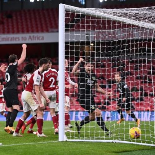 Aubameyang scores own goal as 10-man Arsenal lose to Burnley