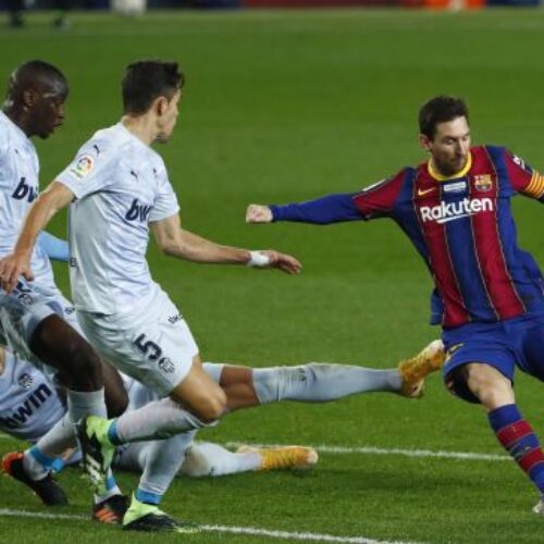 Messi matches Pele record but Barcelona held by Valencia