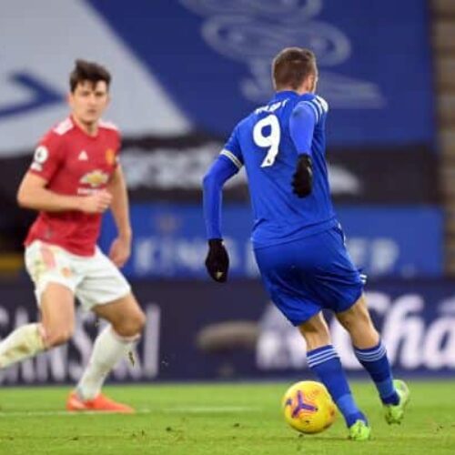 Late own goal earns Leicester a point against Manchester United