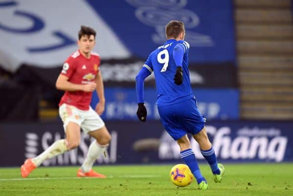 You are currently viewing Late own goal earns Leicester a point against Manchester United