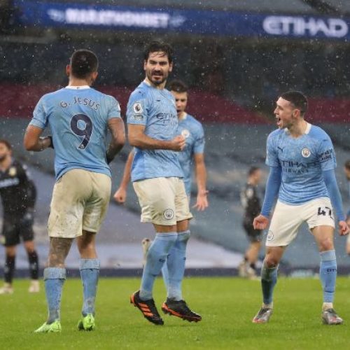 Manchester City leave it late to see off stubborn Aston Villa