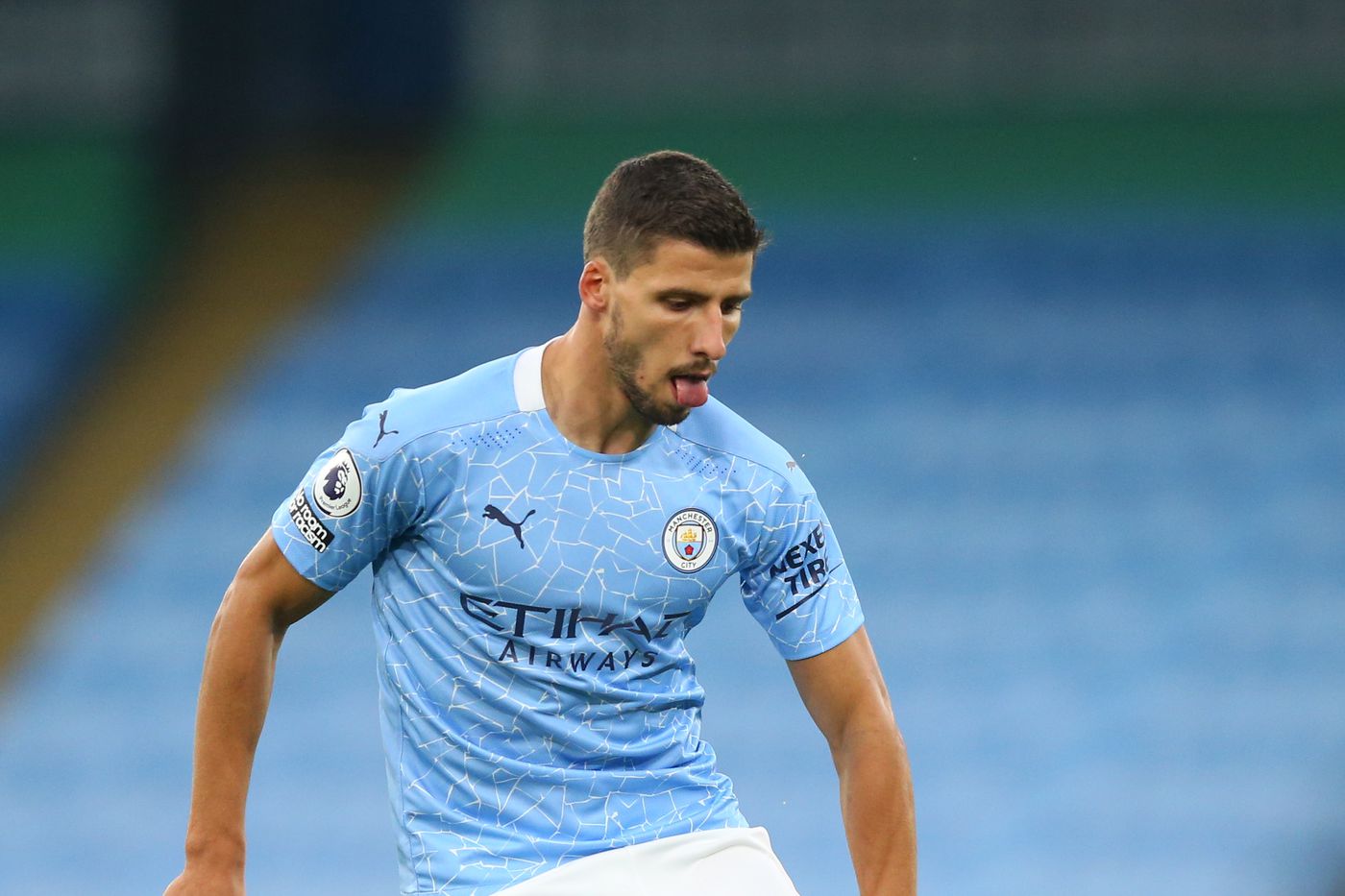 You are currently viewing Watch: Ruben Dias reacts to settling in at Man City