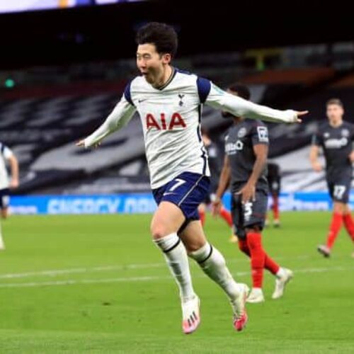 Tottenham defeat 10-man Brentford to reach Carabao Cup final