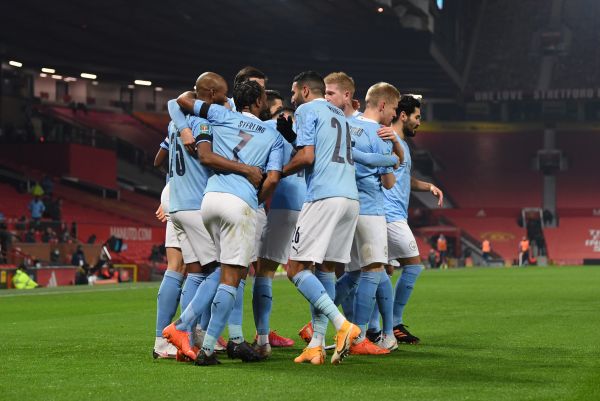 You are currently viewing Stones, Fernandinho fire Man City to another Carabao Cup final