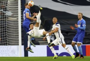 Read more about the article Alli makes his point with stunning goal, two assists in Tottenham rout