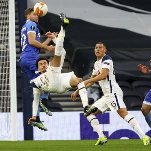 Alli makes his point with stunning goal, two assists in Tottenham rout