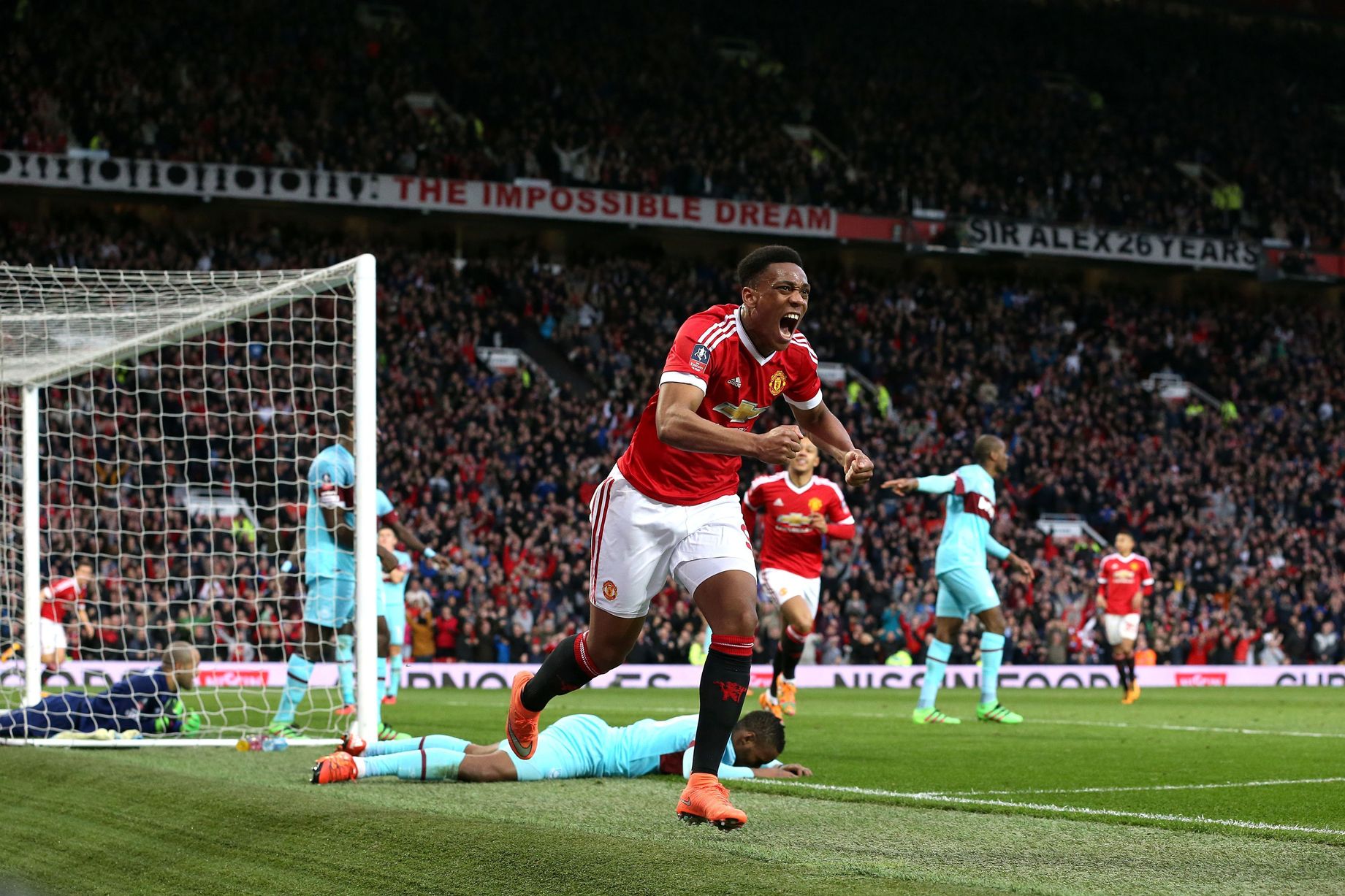 You are currently viewing Watch: FA Cup classic between Man Utd and West Ham