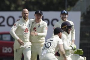 Read more about the article England smash India to win first Test