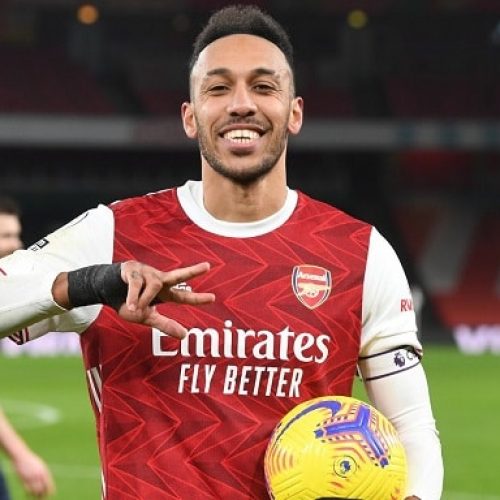 Highlights: Aubameyang fires Arsenal past Leeds, Man United held by West Brom