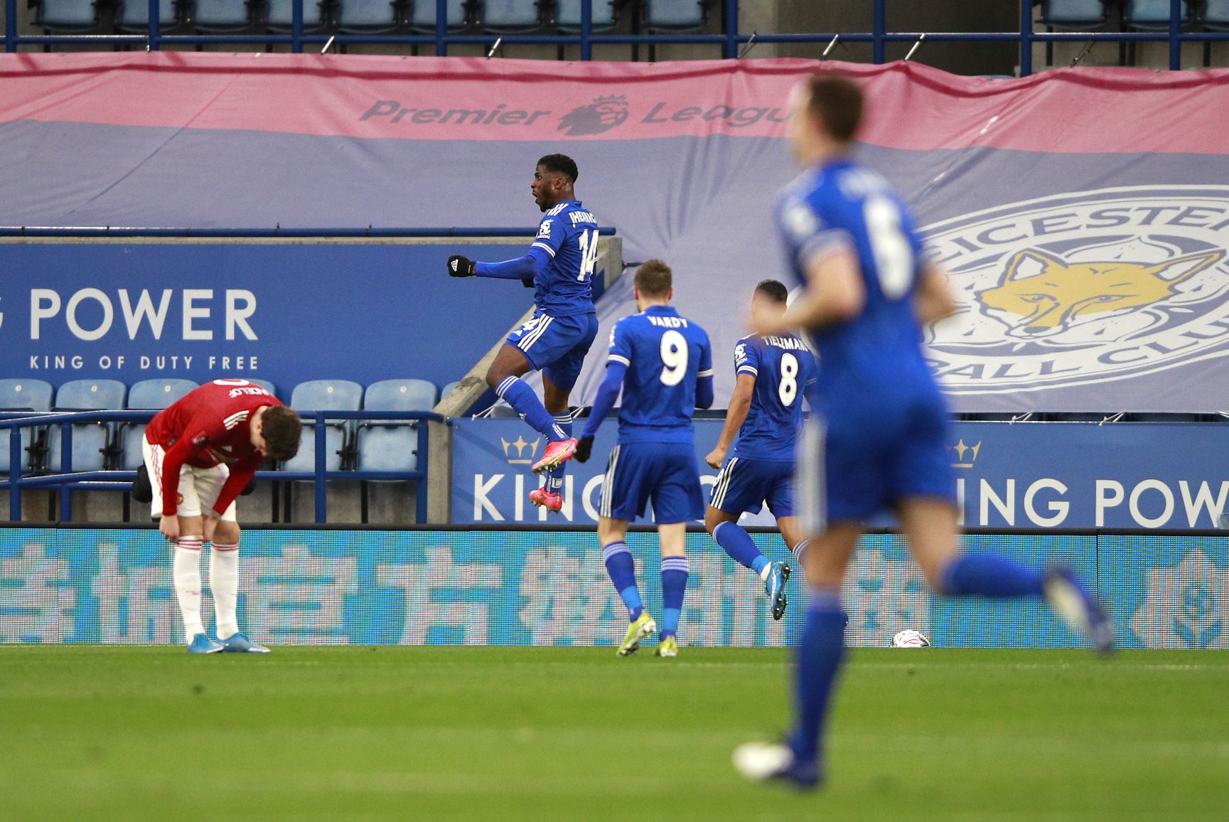 You are currently viewing Leicester knock Man Utd out of FA Cup