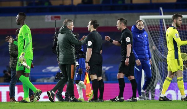 You are currently viewing Solskjaer claims ‘managers try to influence referees’ over penalties
