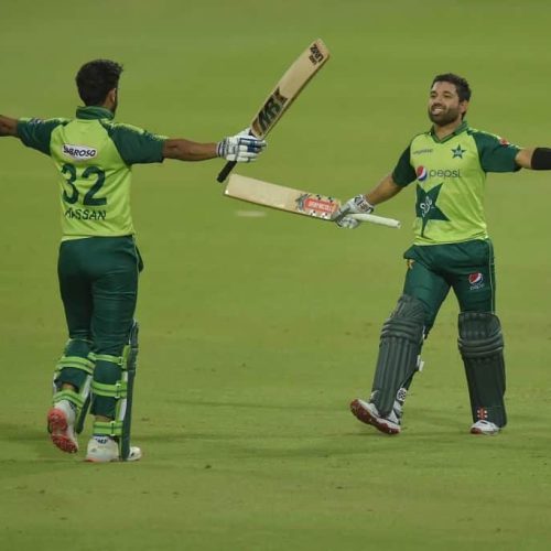 Pakistan clinch tight win over Proteas