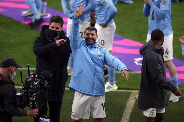 You are currently viewing Guardiola confirms Sergio Aguero is close to joining Barcelona