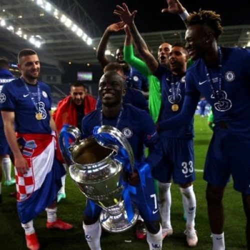 Azpilicueta hails Kante as best midfielder in the world