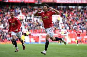 Read more about the article Cavani welcomes fans back to Man Utd in style in Fulham draw