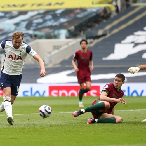 Kane, Hojbjerg fires Spurs into top six